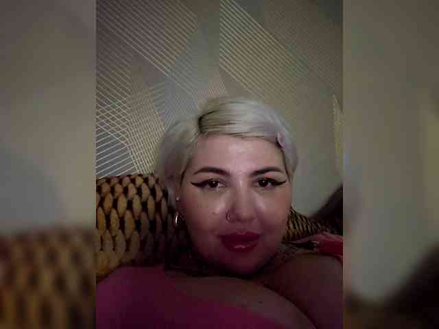 Allaloveyou35a webcam