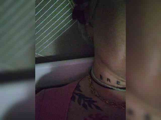 Allaloveyou35a webcam