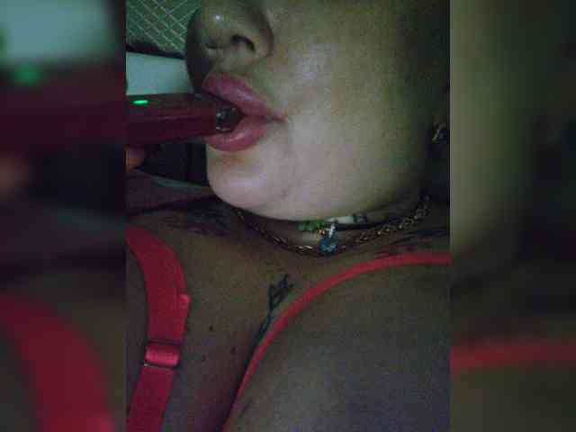 Allaloveyou35a webcam