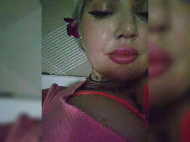 Allaloveyou35a webcam