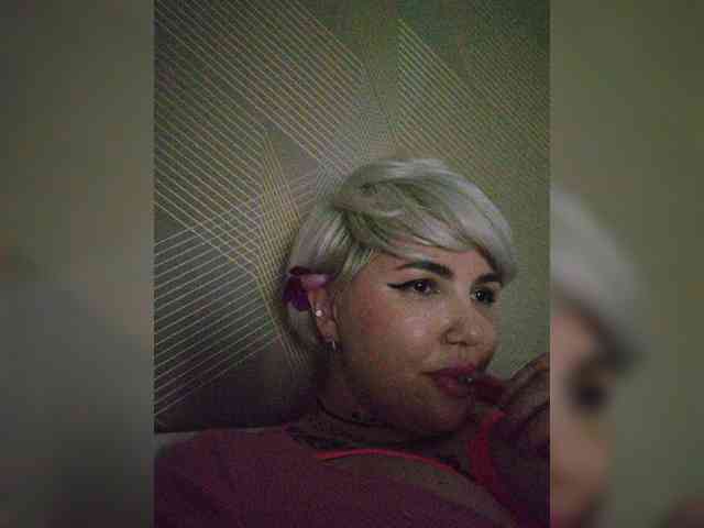 Allaloveyou35a webcam