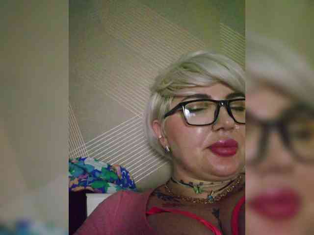 Allaloveyou35a webcam