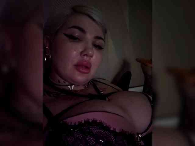 Allaloveyou35a webcam