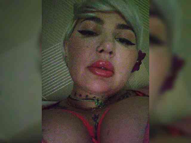 Allaloveyou35a webcam