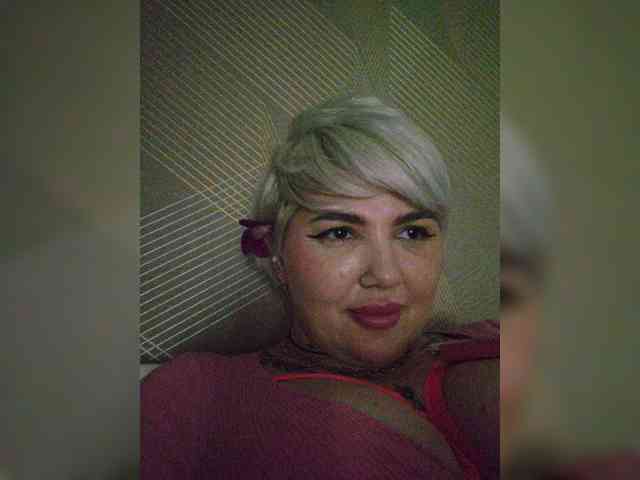 Allaloveyou35a webcam