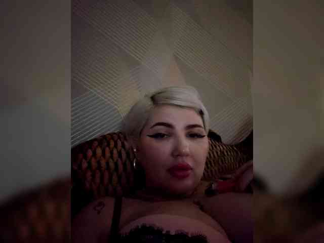 Allaloveyou35a webcam