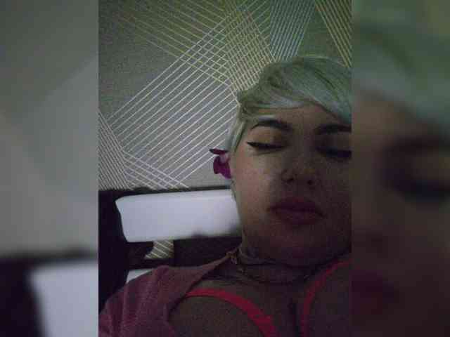 Allaloveyou35a webcam
