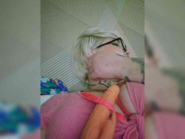 Allaloveyou35a webcam