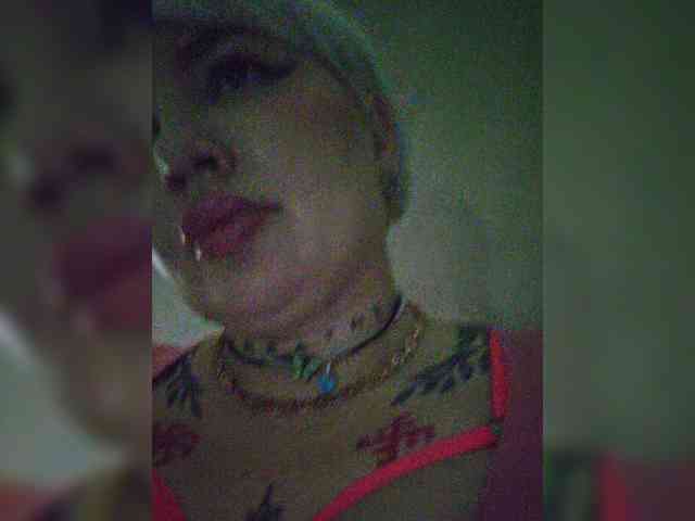 Allaloveyou35a webcam