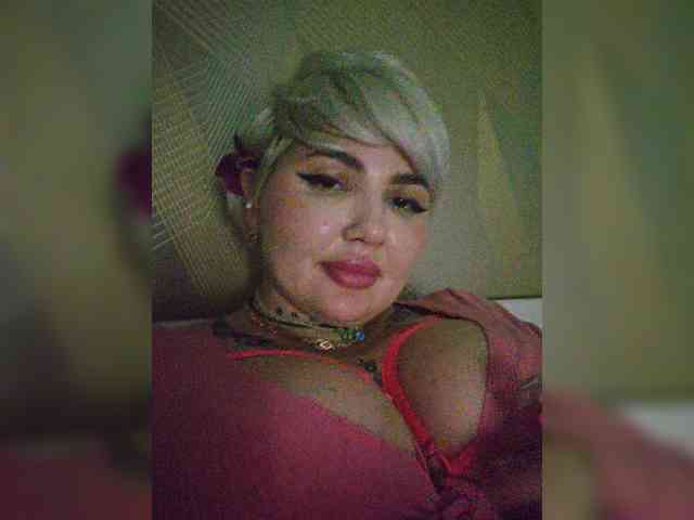 Allaloveyou35a webcam