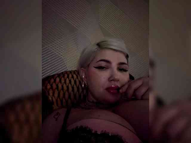 Allaloveyou35a webcam