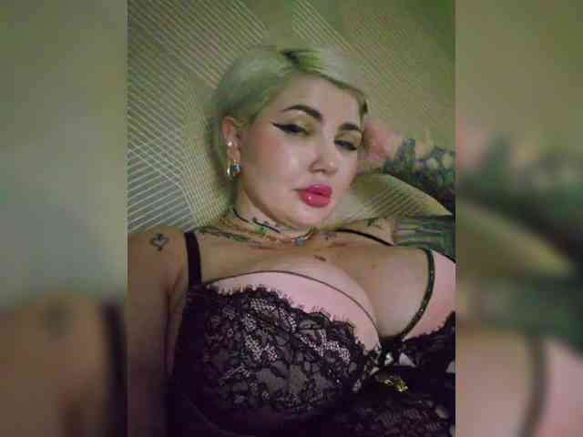 Allaloveyou35a webcam