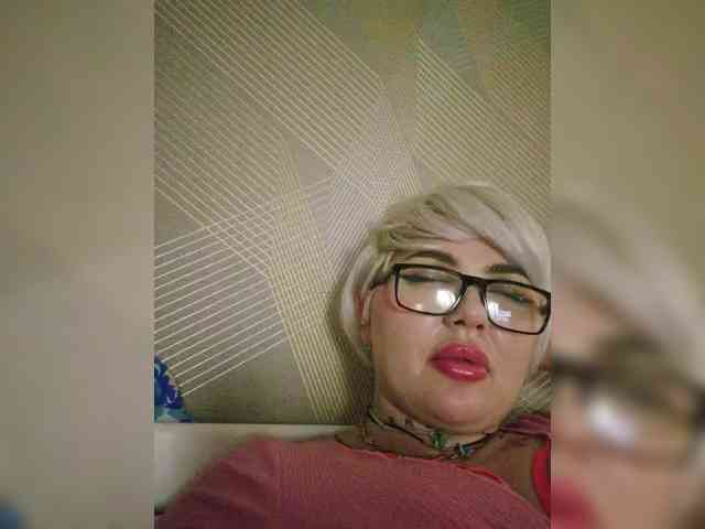 Allaloveyou35a webcam