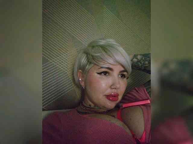 Allaloveyou35a webcam