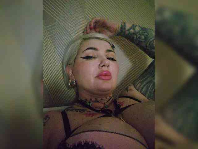 Allaloveyou35a webcam