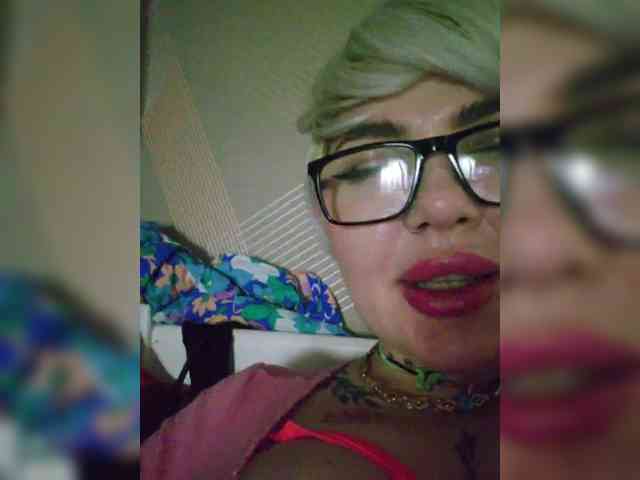 Allaloveyou35a webcam