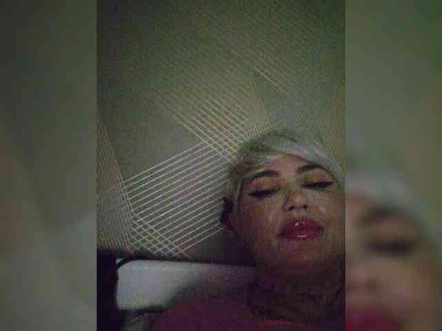 Allaloveyou35a webcam