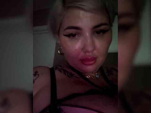 Allaloveyou35a webcam