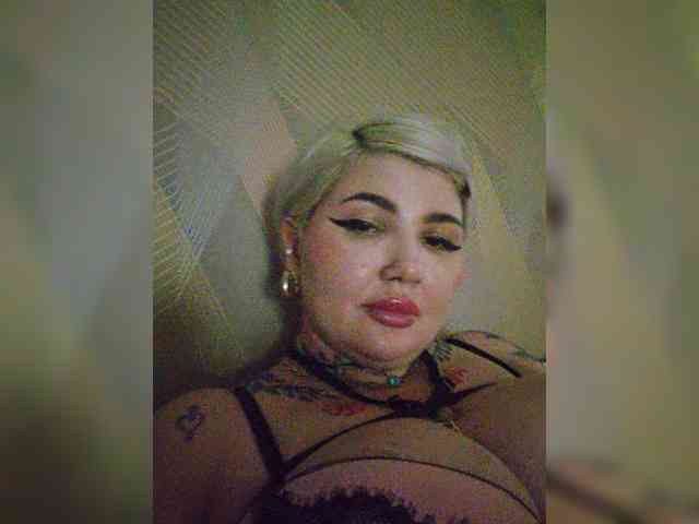 Allaloveyou35a webcam