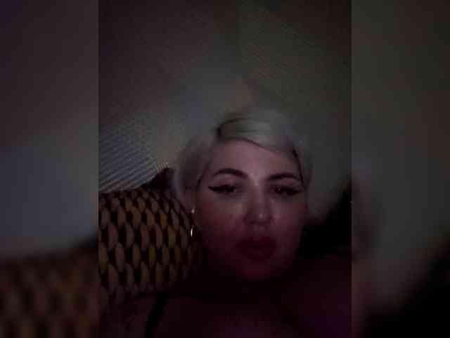 Allaloveyou35a webcam