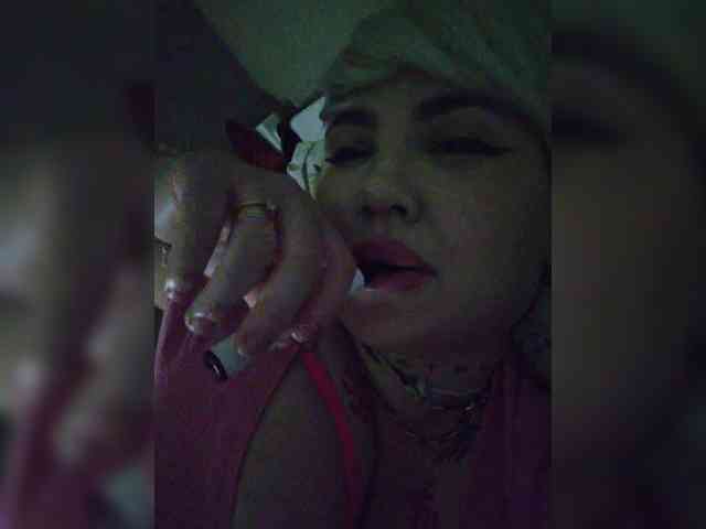 Allaloveyou35a webcam
