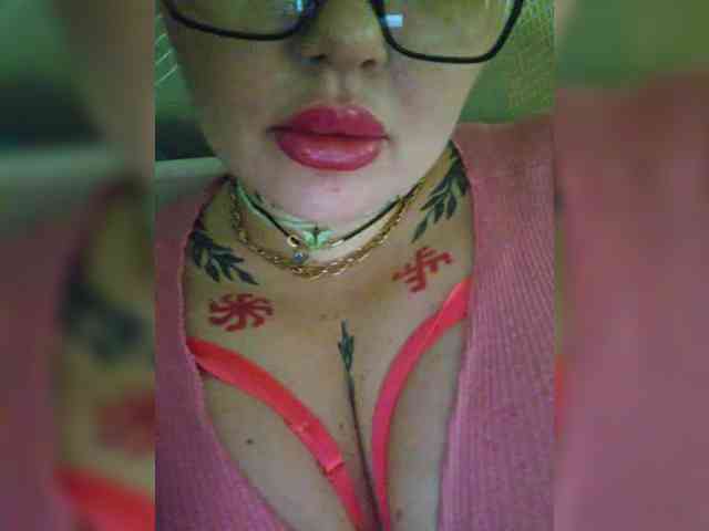 Allaloveyou35a webcam