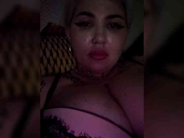 Allaloveyou35a webcam