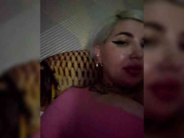 Allaloveyou35a webcam