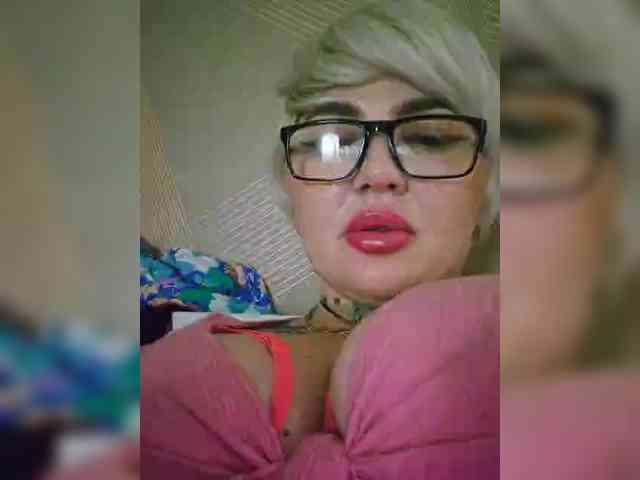 Allaloveyou35a webcam