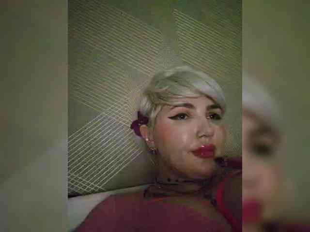 Allaloveyou35a webcam