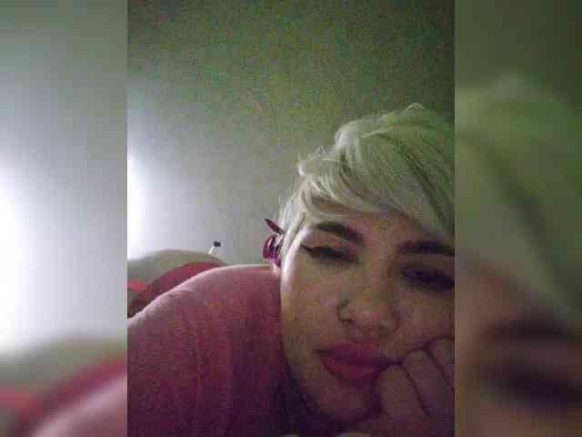 Allaloveyou35a webcam