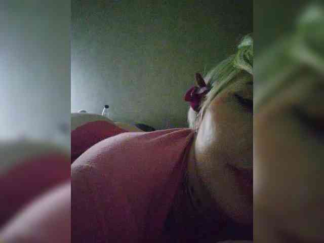 Allaloveyou35a webcam