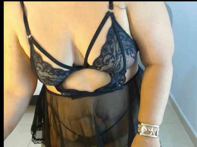 Helen-Reyes webcam