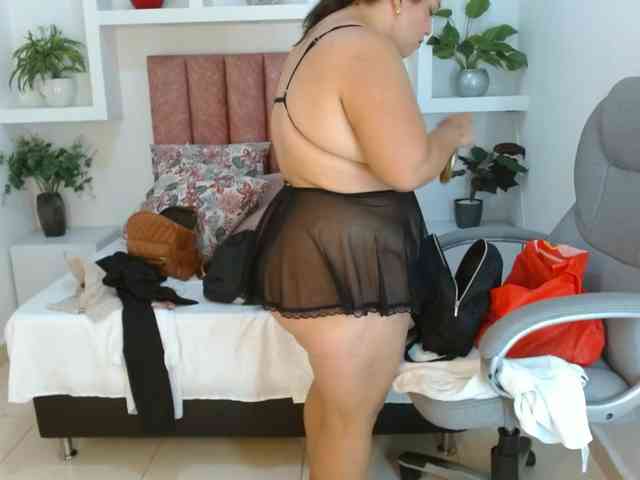 Helen-Reyes webcam