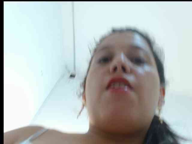 Helen-Reyes webcam