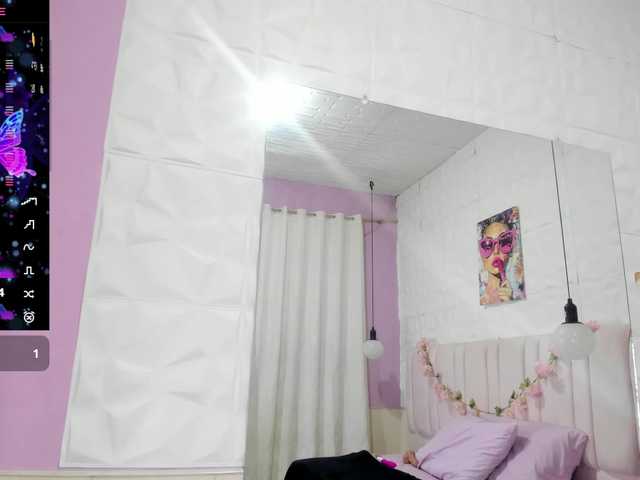 natali-mendoza live cam on BongaCams