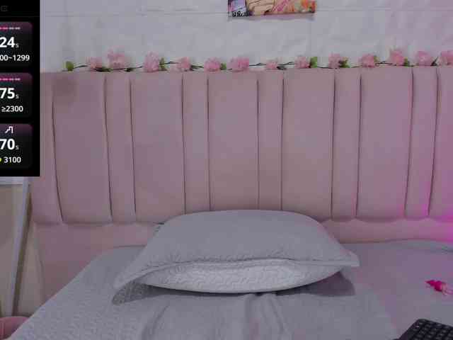 natali-mendoza webcam