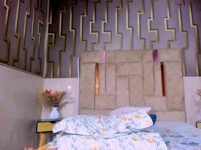 natali-mendoza webcam