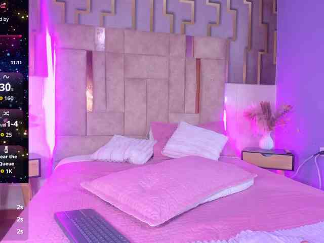 natali-mendoza webcam