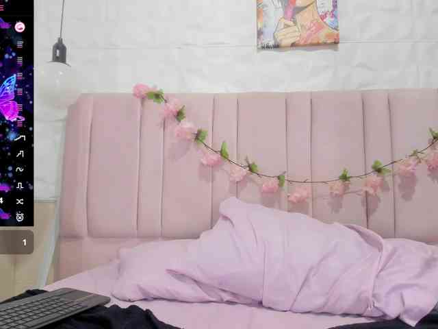 natali-mendoza webcam
