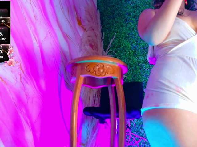 Abril-Bailey live cam on BongaCams