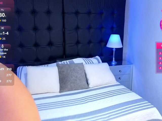 LuluWest live cam on BongaCams