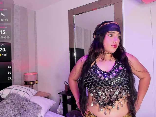 LuluWest live cam on BongaCams