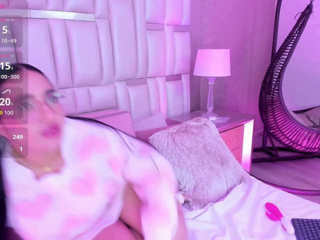 LuluWest live cam on BongaCams