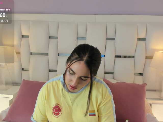 LuluWest live cam on BongaCams