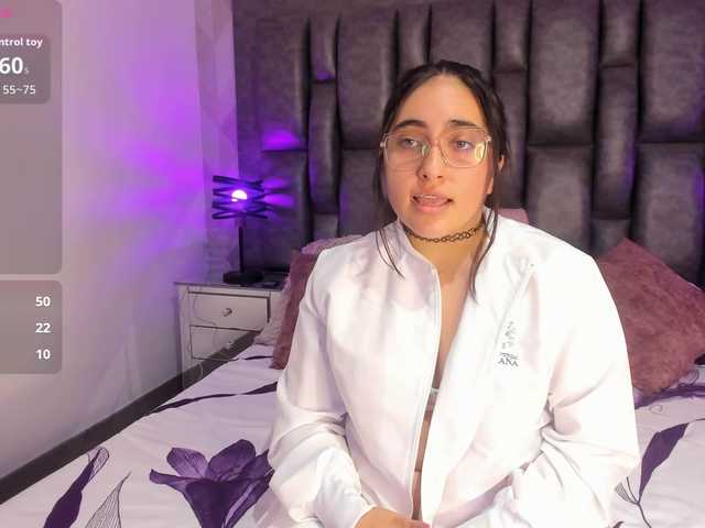 LuluWest live cam on BongaCams