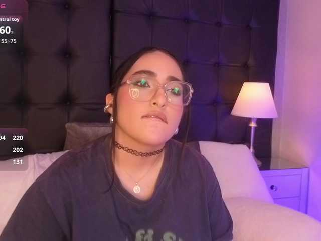 LuluWest live cam on BongaCams
