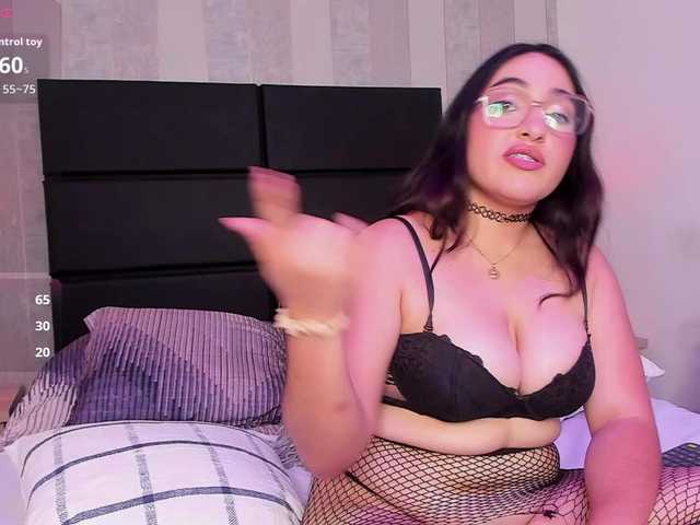 LuluWest live cam on BongaCams