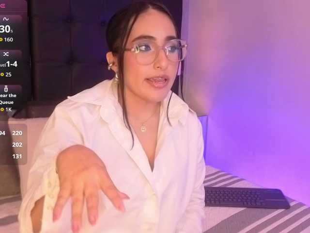 LuluWest live cam on BongaCams