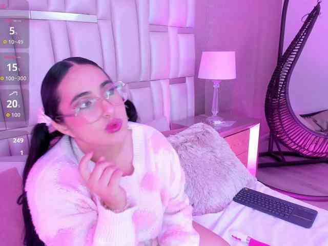 LuluWest webcam